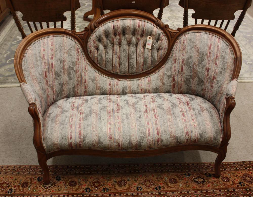 Appraisal: A VICTORIAN MEDALLION-BACK SETTEE American late th century having a