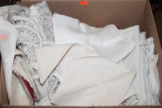 Appraisal: Large assortment of table linens Estimate - All property is