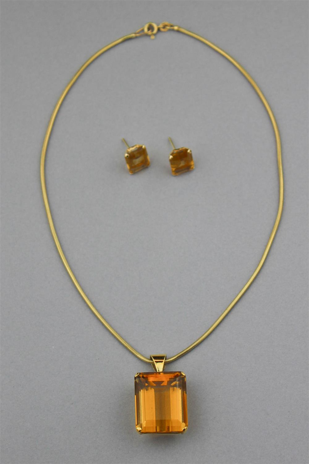 Appraisal: K YELLOW GOLD CITRINE PENDANT WITH K YELLOW GOLD CHAIN