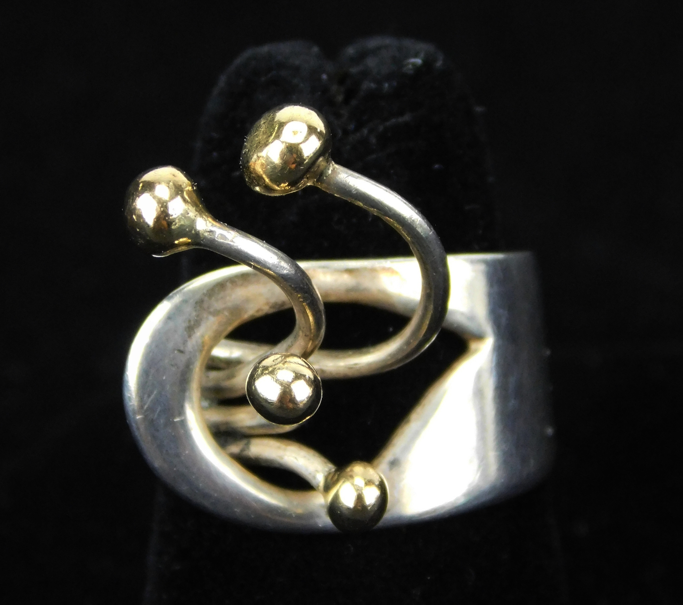 Appraisal: Art Smith - sterling silver ring - 's abstract and