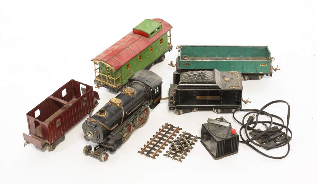 Appraisal: Mid th century No -E Locomotive and tender No hopper