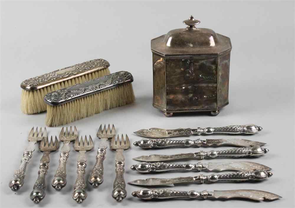 Appraisal: SILVER MOUNTED CLOTHES BRUSH AND FOURTEEN PLATED ITEMS the first