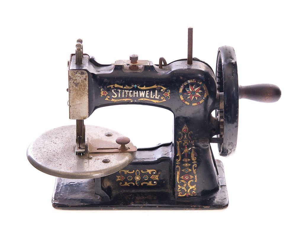 Appraisal: Stitchwell Victorian Childs Sewing Machine Stitchwell Victorian Childs Sewing Machine