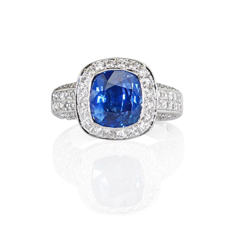 Appraisal: SAPPHIRE AND DIAMOND PLATINUM RING Condition Report Sapphire of a