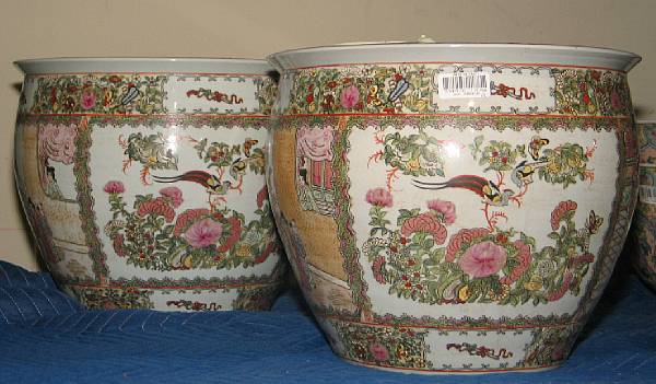 Appraisal: A group of five enameled porcelain containers Including a pair