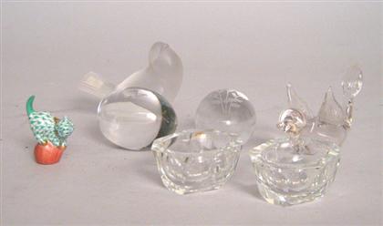 Appraisal: Assorted glass table items Including a Lalique bird two eggs