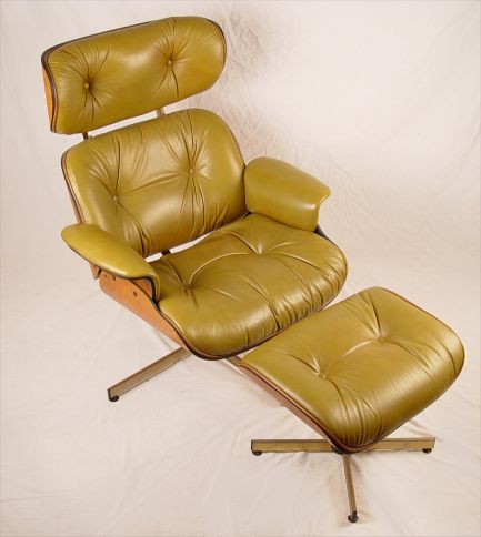 Appraisal: PLYCRAFT EAMES TYPE LEATHER LOUNGE CHAIR AND OTTOMAN Unusual green