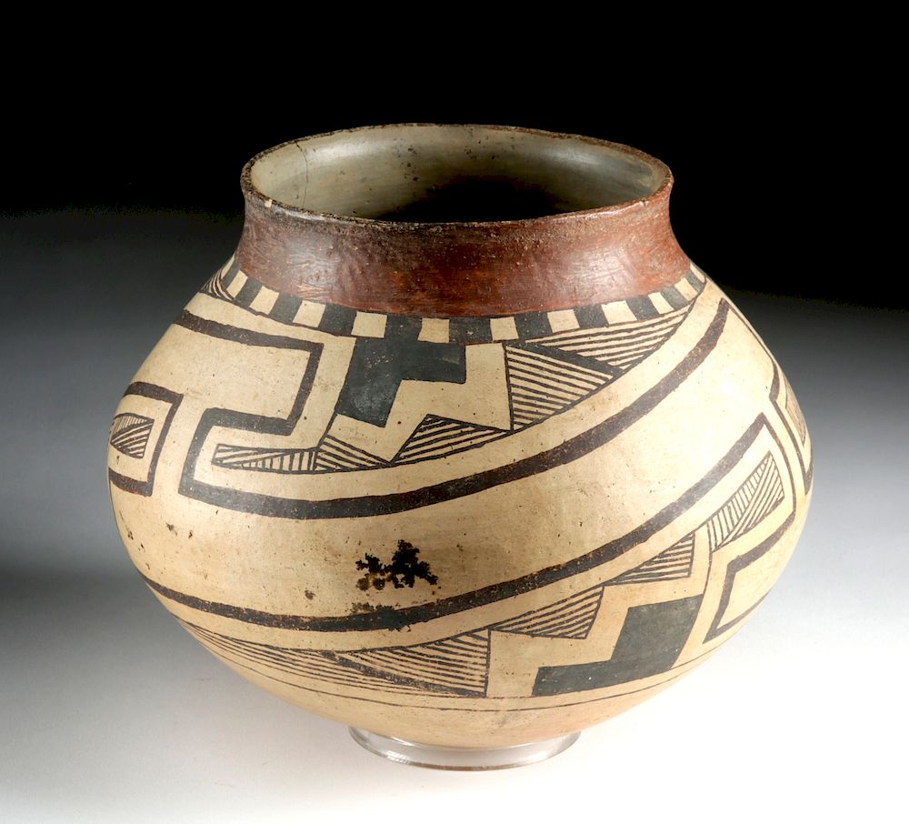 Appraisal: Large Beautiful Casas Grandes Polychrome Olla Pre-Columbian Northern Mexico Paquime