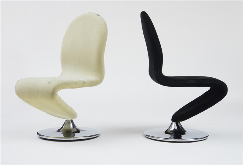 Appraisal: PAIR OF SIDE CHAIRS VERNER PANTON 's Chromed metal and