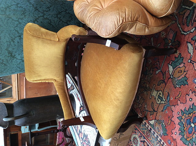 Appraisal: AN EDWARDIAN YELLOW UPHOLSTERED TUB CHAIR with cabriole legs cm