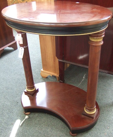 Appraisal: A Regency style occasional table the oval top raised on