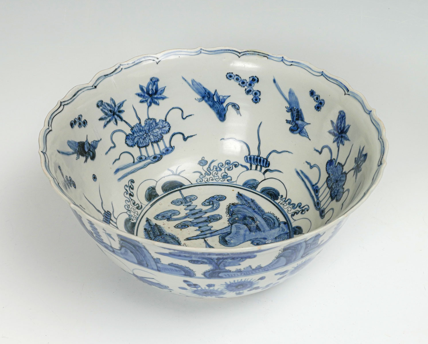 Appraisal: MING DYNASTY BLUE WHITE BOWL Large mid-Ming dynasty bowl circa