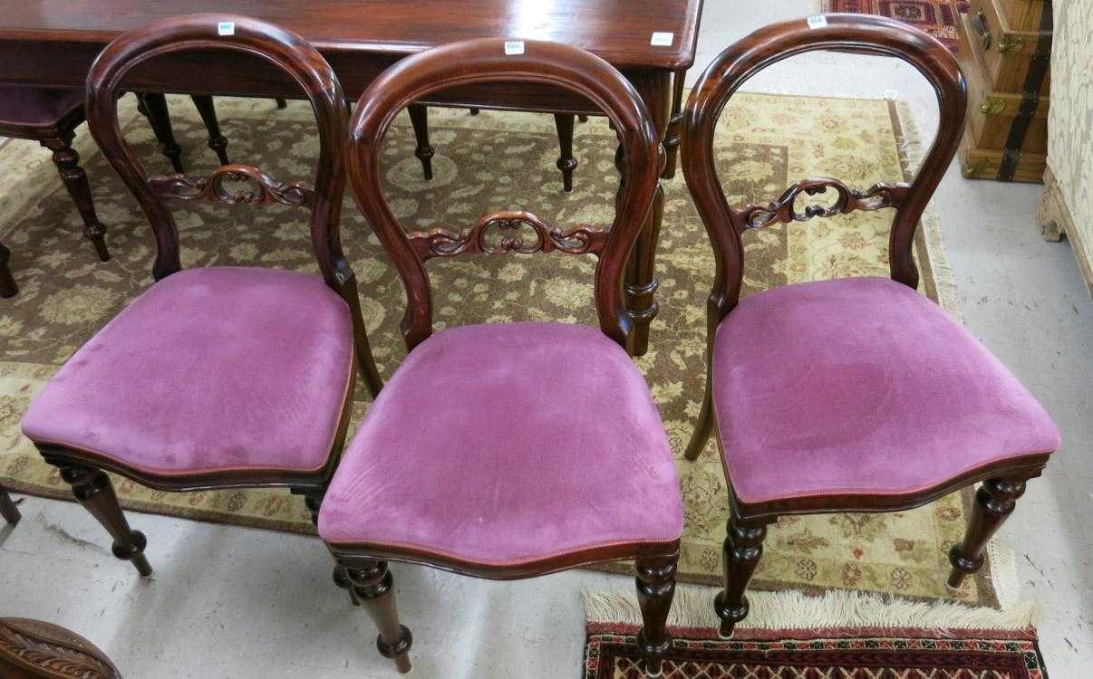 Appraisal: A SET OF SIX VICTORIAN MAHOGANY DINING CHAIRS balloon-back style