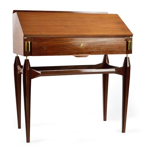 Appraisal: A DROP FRONT SECRETAIRE c s Italy