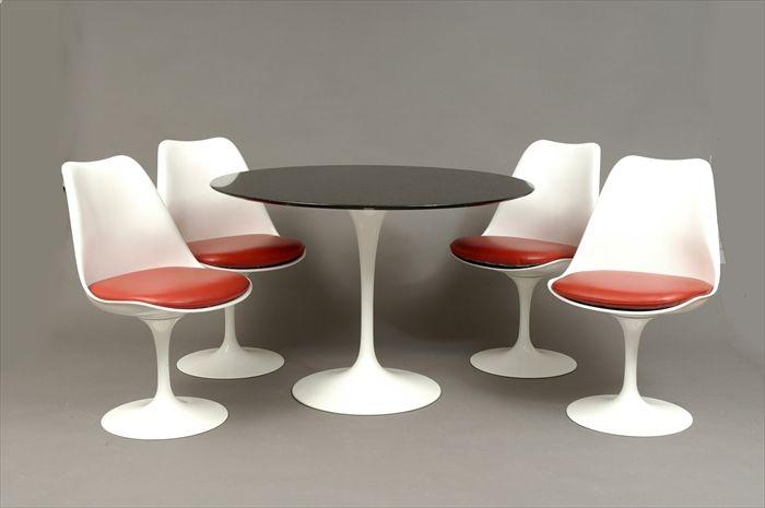 Appraisal: Eero Saarinen for Knoll Four Molded Fiberglass and Enameled Aluminum