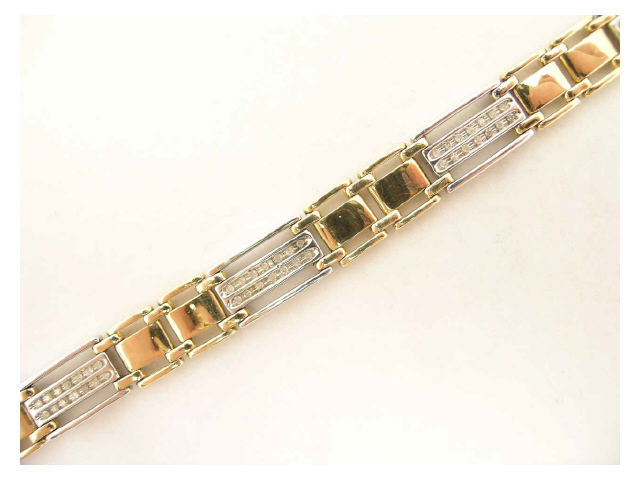 Appraisal: K yellow gold and sterling silver diamond bracelet hinged box