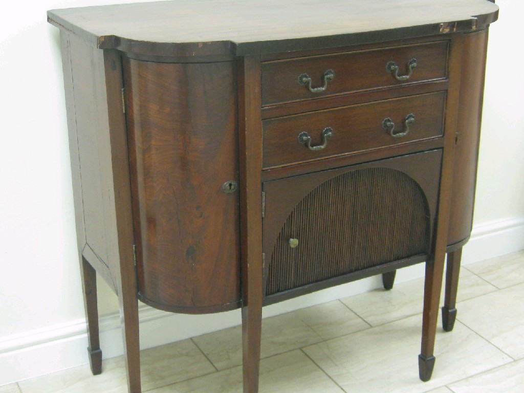 Appraisal: A th Century mahogany Sideboard of small proportions fitted two