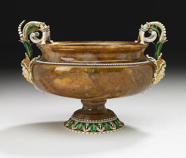 Appraisal: A good quality Austrian gold and enamel mounted agate bowl