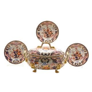 Appraisal: Derby Soup Tureen and Twelve Plates Derby Imari Soup Tureen