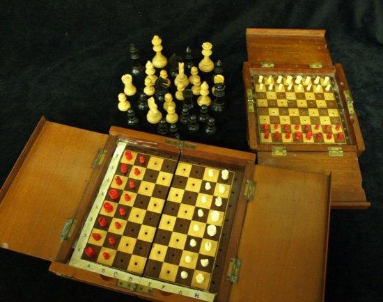 Appraisal: Two travelling chess sets and a set of box wood