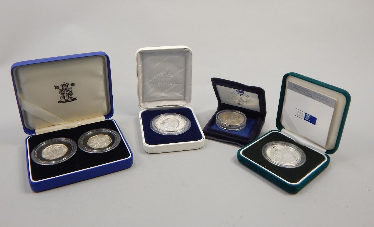 Appraisal: Various commemorative coins to include an Australian Queen Mother celebration