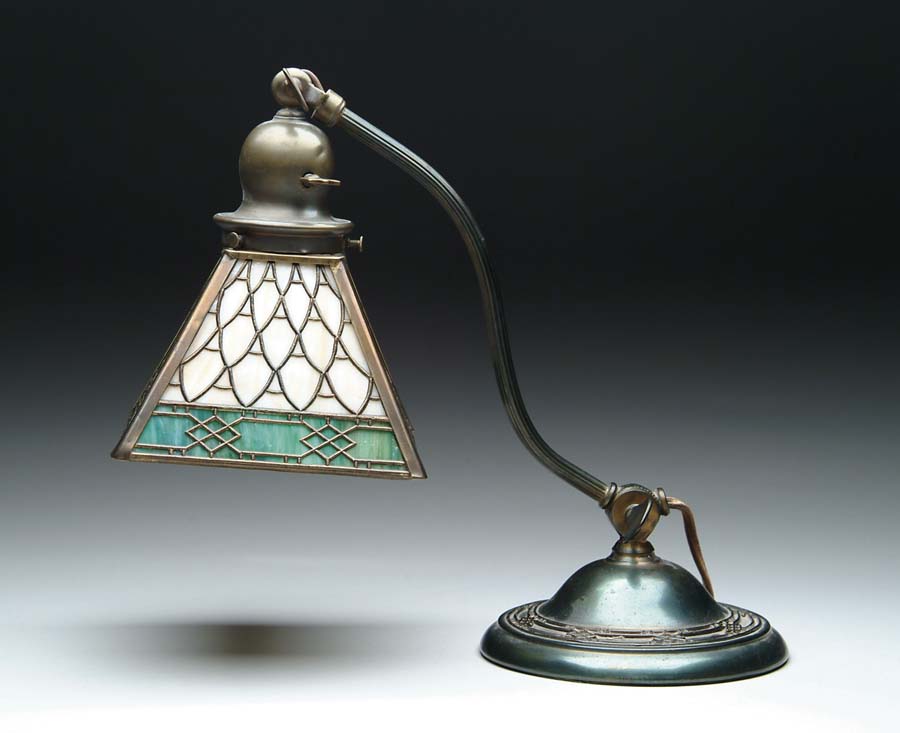 Appraisal: HANDEL METAL OVERLAY DESK LAMP Beautiful overlay shade has carmel