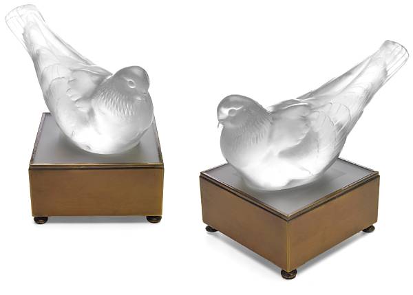 Appraisal: A pair of Ren Lalique molded glass models of pigeons