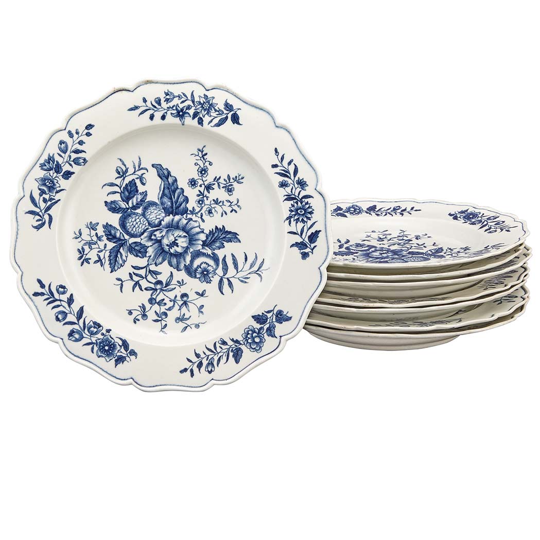 Appraisal: Set of Eight Worcester Blue and White Porcelain Plates Second