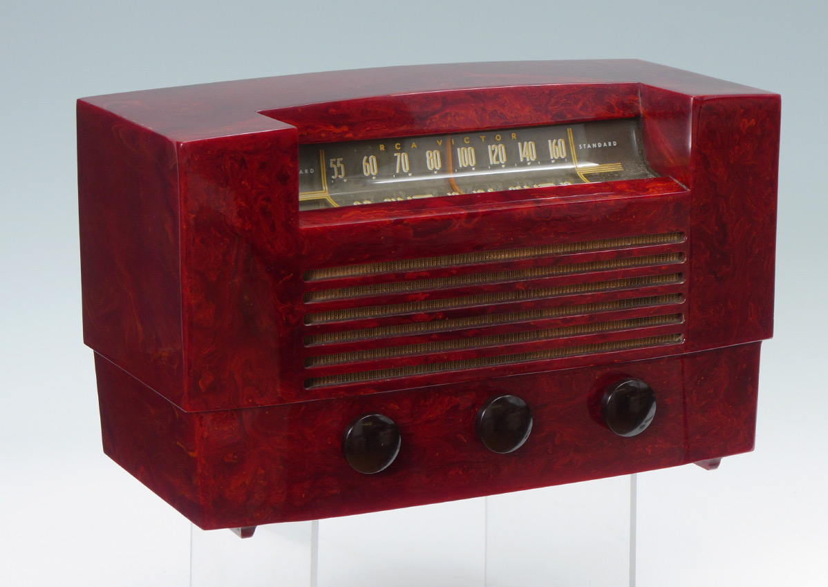 Appraisal: RCA VICTOR RED MARBLEIZED CATALIN RADIO X Squared red marbleized