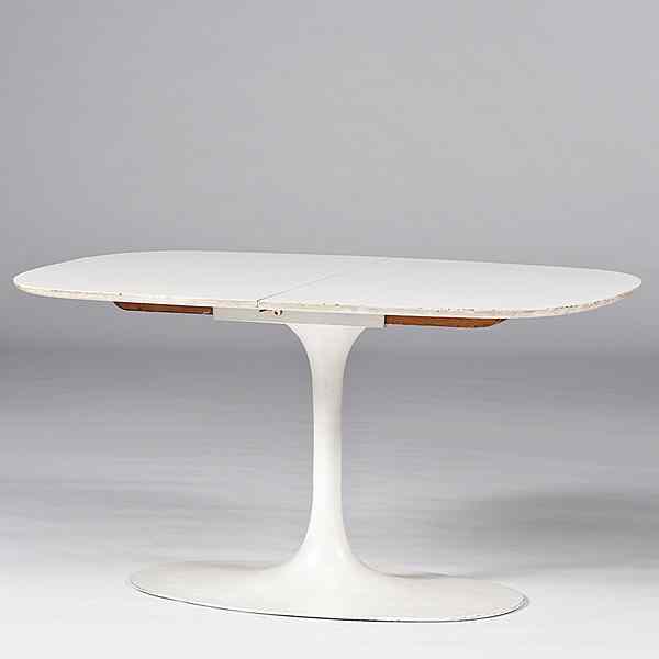 Appraisal: Eero Saarinen Style Dining Table White dining table on tulip