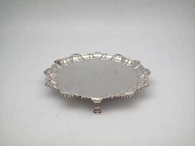 Appraisal: A George II silver salver by Dorothy Mills London circular