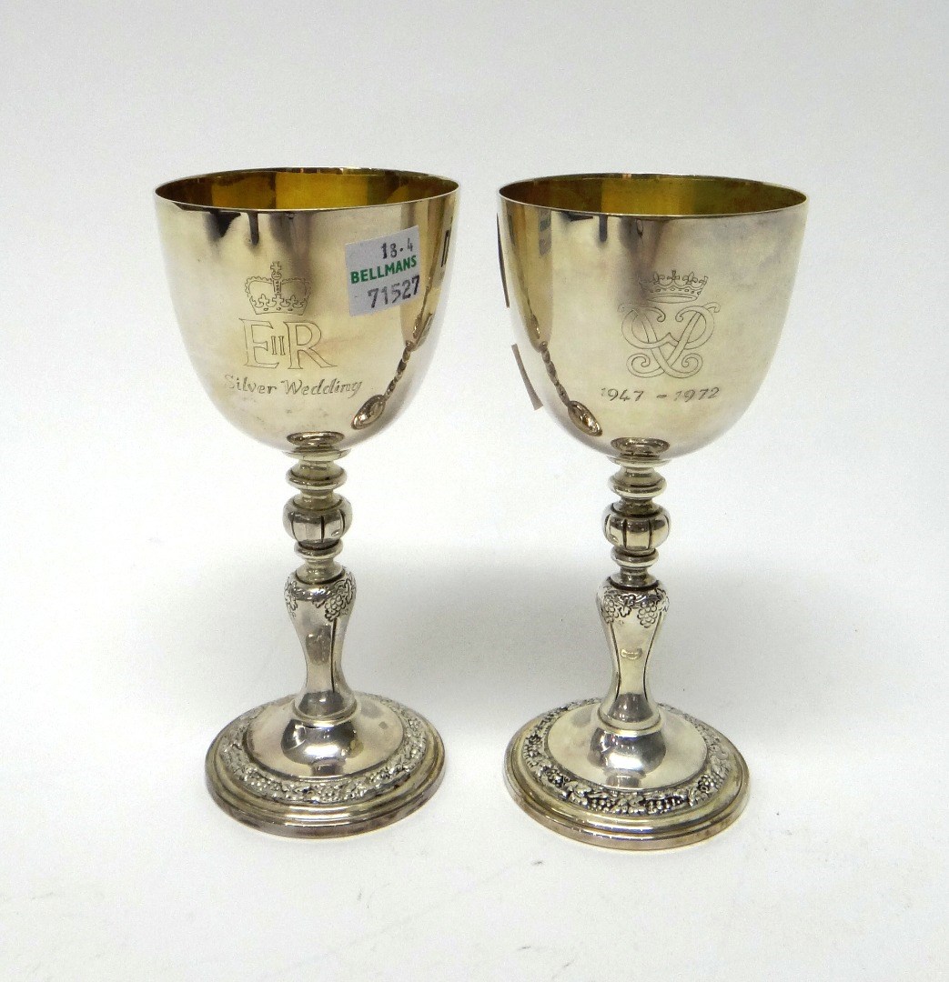 Appraisal: A pair of silver goblets commemorating The Silver Wedding of