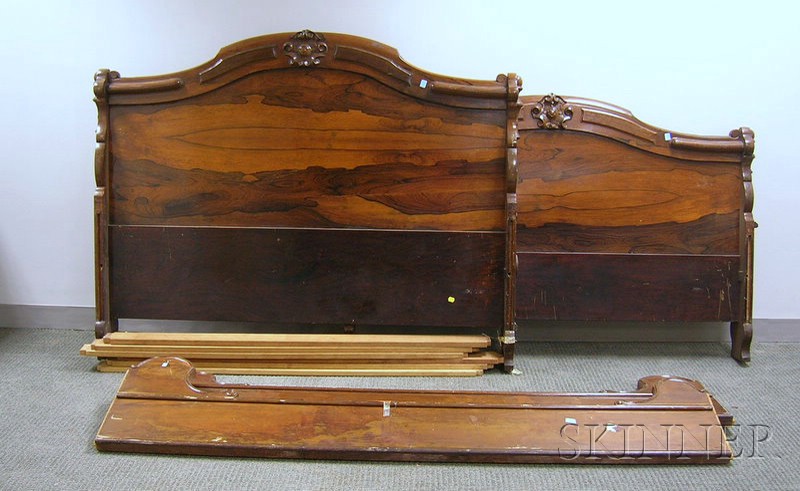 Appraisal: Victorian Renaissance Revival Rosewood and Rosewood Veneer Bed with rails