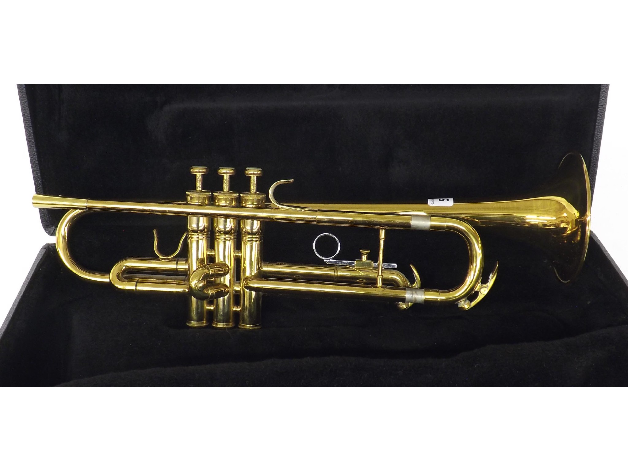 Appraisal: King Tempo II gold lacquered trumpet ser no case