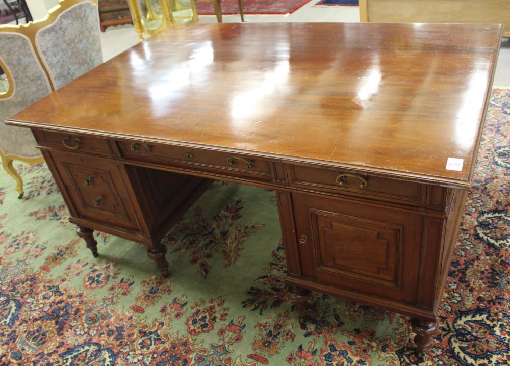 Appraisal: A VICTORIAN MAHOGANY PARTNERS' DESK American late th century a