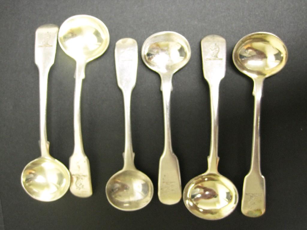 Appraisal: Six Georgian Salt Spoons fiddle pattern engraved crests London various