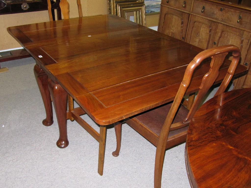 Appraisal: Eight piece mahogany dining room suite comprising drop leaf table