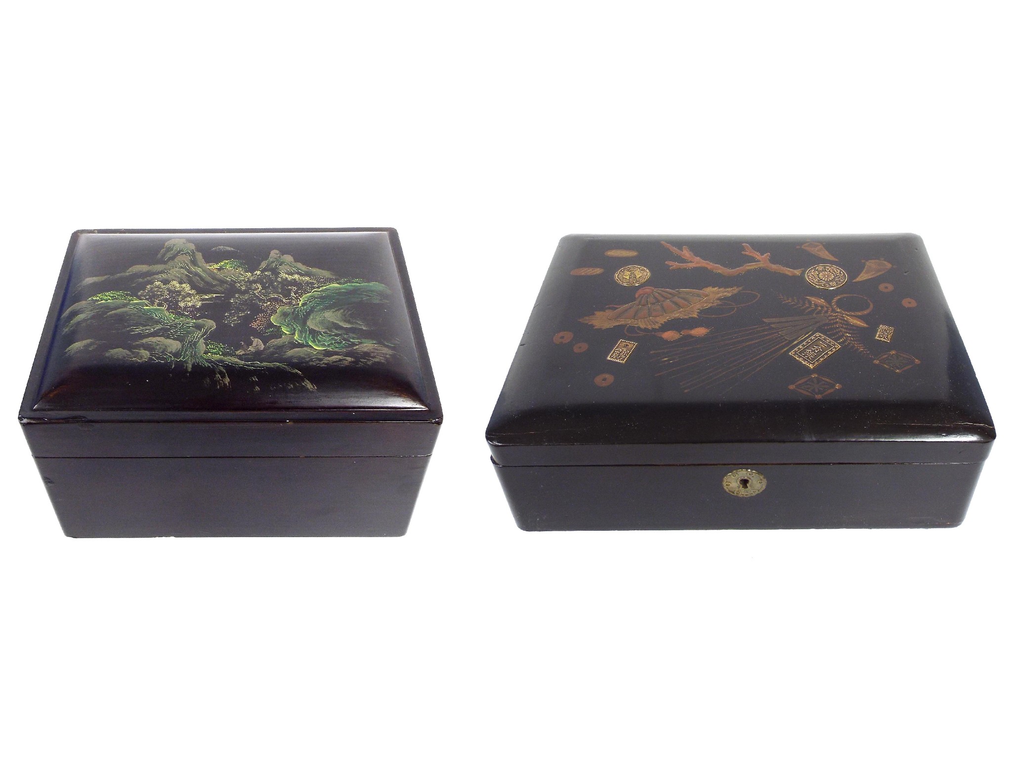 Appraisal: Nest of five graduated Japanese lacquer boxes and covers each