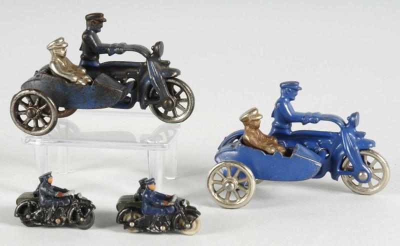 Appraisal: Lot of Cast Iron Diecast Motorcycle Toys Description Includes two