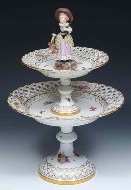 Appraisal: A COPENHAGEN PORCELAIN TWO TIER CENTRE COMPORT with porcelain finial