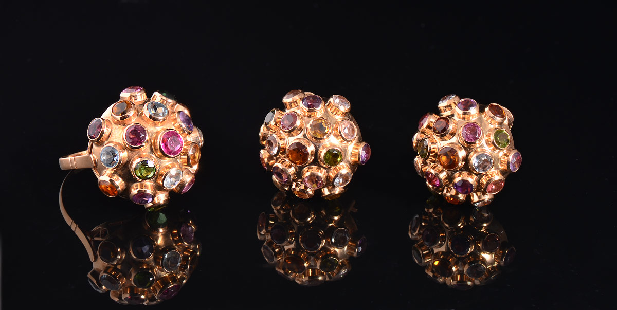 Appraisal: K GOLD MULTI GEMSTONE ''SPUTNIK'' STYLE RING AND EARRINGS Ca