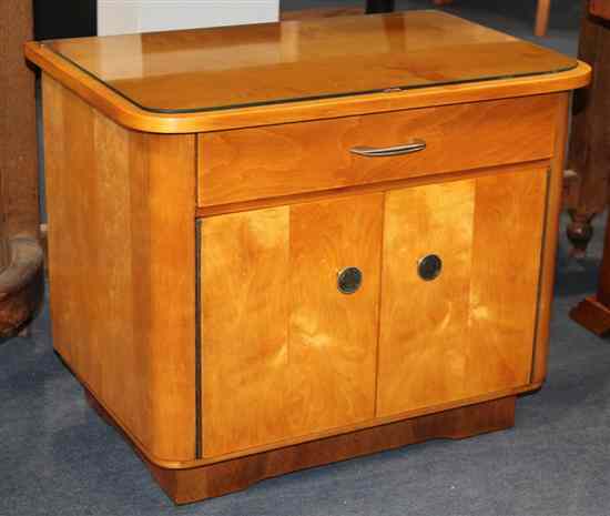 Appraisal: A pair of Art Deco ash bedside tables with drawer