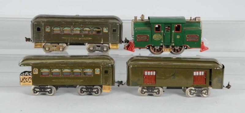 Appraisal: Lot of Lionel Standard Gauge Description Pre-war Includes restored locomotive