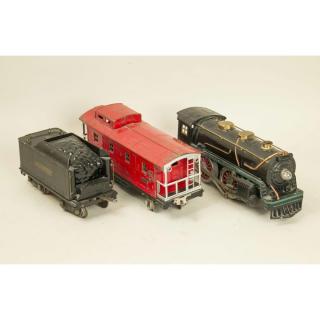 Appraisal: Lionel Trains Lionel E locomotive tender repainted and caboose Processing