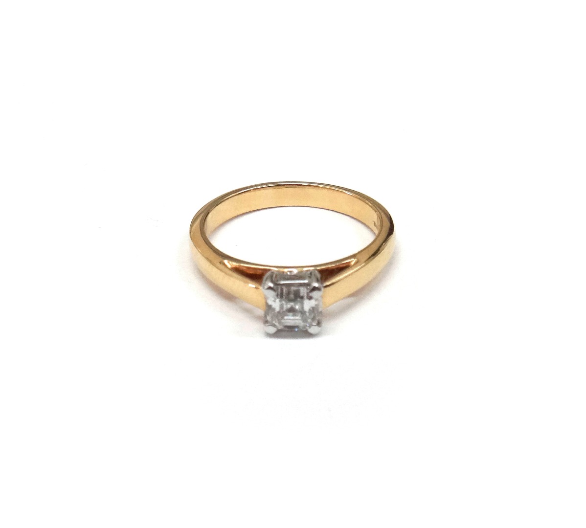 Appraisal: An ct gold and single stone diamond ring the square