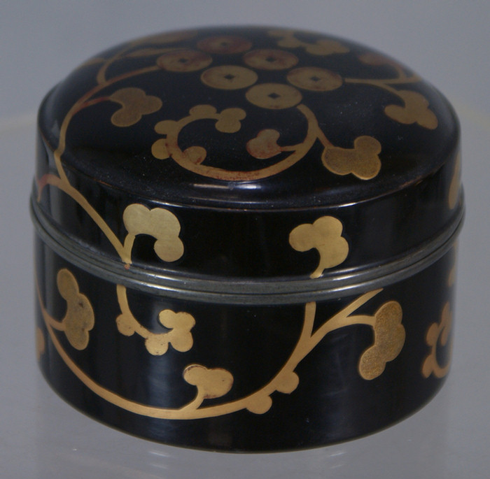 Appraisal: Japanese Lacquer Natsume tea box black and gold lacquer th