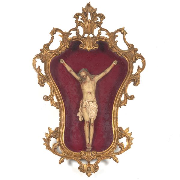 Appraisal: SHADOWBOX CRUCIFIX x x Carved wood Crucifix inside a gilt