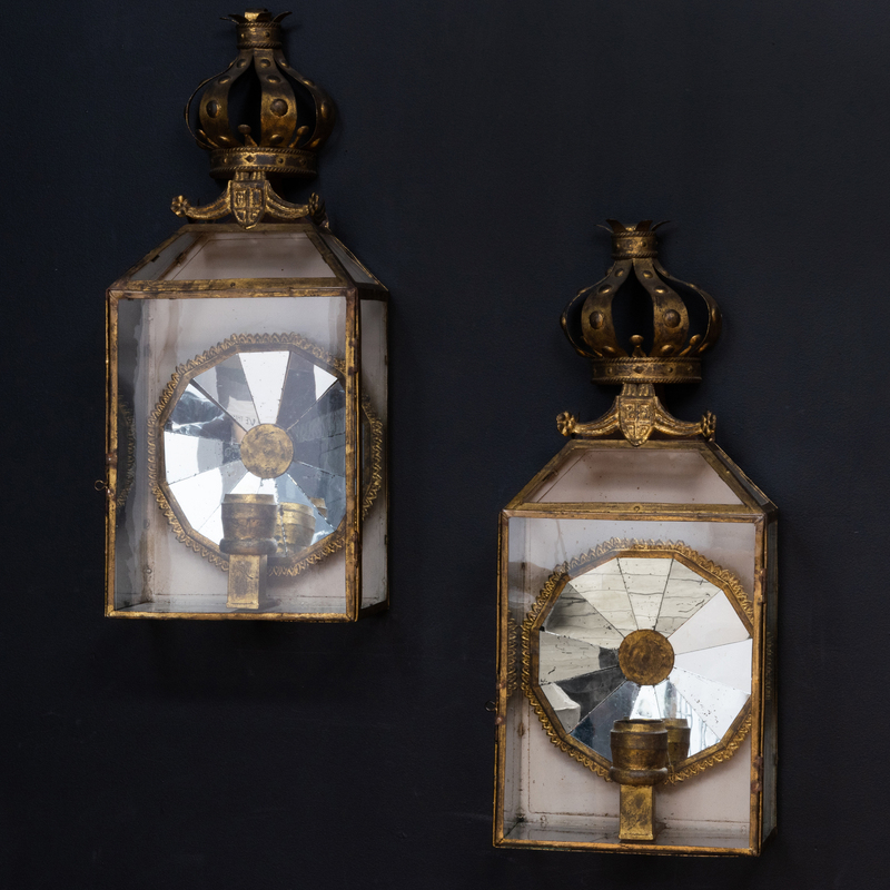 Appraisal: Pair of English Gilt T le and Painted Lanterns x