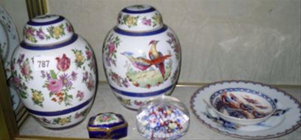 Appraisal: A pair of ginger jars and covers a millefiore paperweight