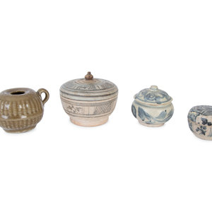 Appraisal: Five Chinese Ceramic or Porcelain Items th th Century comprising